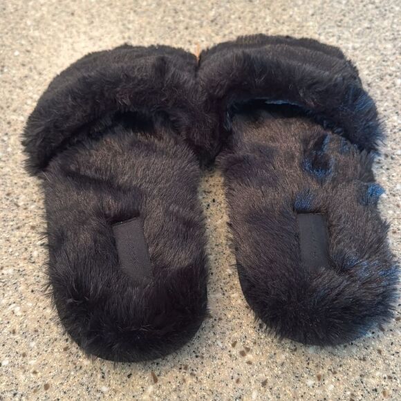 VICTORIA'S SECRET PINK Black Slide Faux Fur Slippers *NEW* - Picture 6 of 8